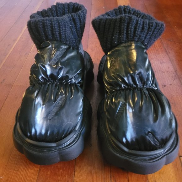 Black Bubble Shoes/Winter Bootie - EU40 US 8.5-9 - Picture 2 of 8